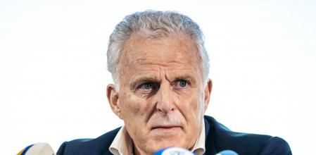 El periodista Peter R. de Vries, en una rueda de prensa en Naarden el pasado 23 de junio