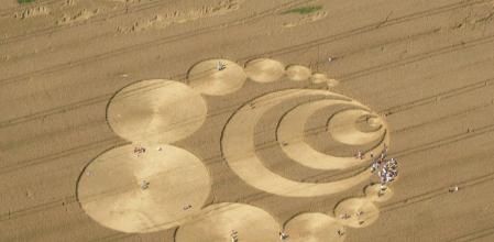 mos S.A, la saga de María Menéndez-Ponte, nos acerca al misterio de los agroglifos