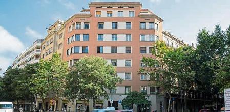 EDIFICIOS COMPRADOS POR EL AYUNTAMIENTO DE BARCELONA PA HACER VIVIENDA PÚBLICA. CARRER CALABRIA 161