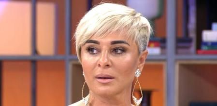 Ana María está preocupada por la salud de su marido.