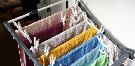 Tender bien la ropa es clave para no planchar