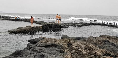 Una de las piscinas naturales, llamadas charcas por los locales, en Agaete, en el norte de Gran Canaria