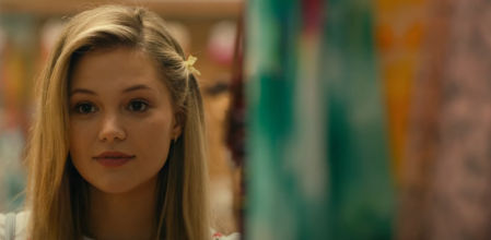 Kate Wallis (Olivia Holt) desaparece el verano de 1993.