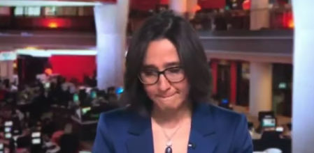 Una presentadora de la BBC se derrumba tras escuchar el testimonio de un fotógrafo afgano