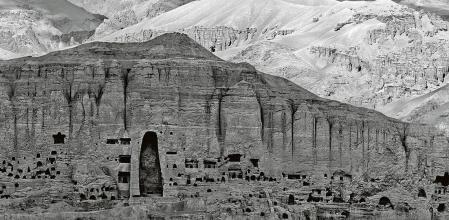 Extrait panoramique de la falaise de Bâmiyân 1. © Courtesy Pascal Convert, Galerie Eric Dupont