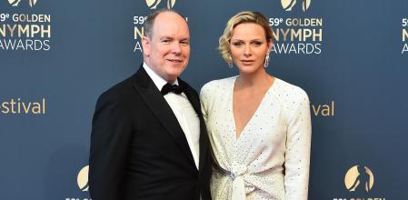 El príncipe Albert II de Mónaco y la princesa Charlene durante la ceremonia de clausura de la 59 edición del Monte-Carlo Television Festival el 18 de junio del 2019
