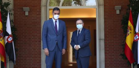 El presidente del Gobierno, Pedro Sánchez, y el de Ceuta, Juan José Vivas, se reunieron este mediodía en La Moncloa