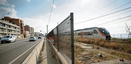 Imágenes de recurso de la N-II a su paso por Premià / Masnou para proyecto de transformación de carretera nacional II a una vía pacificada sin tantos coches y con más espacio peatonal