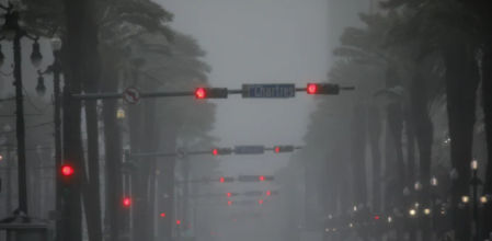 Nueva Orlenas se prepara para mantener la violencia del huracán Ida/ Luke Sharrett/Bloomberg News