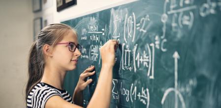 Una pizarra para estudiar ayuda a visualizar mejor la información para memorizarla y entenderla.