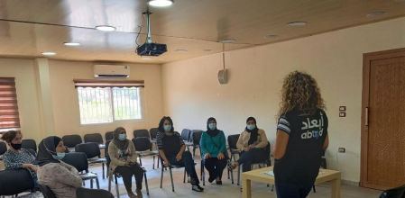Sesión de apoyo psicológico a mujeres víctimas de violencia de género en Líbano. (ONG ABAAD