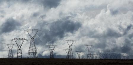 La energía eléctrica será uno de los caballos de batalla del nuevo curso político