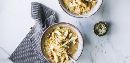 Porridge de zanahoria, manzana y tahini