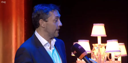 Javier Ruiz, durante la gala 'La RTVE que quieres', anuncia su fichaje