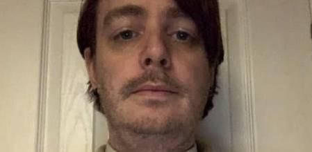 Salva la vida a los hijos de su vecino y vuelve a su cama a dormir