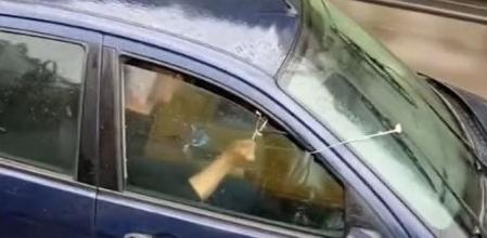 Este es el peligroso truco viral que podría haber puesto en peligro la vida de un conductor