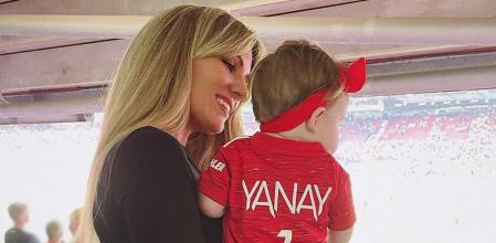 Edurne con su hija Yanay