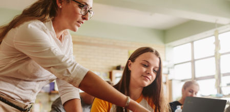 Un curso marcado por la educación híbrida y la tecnología