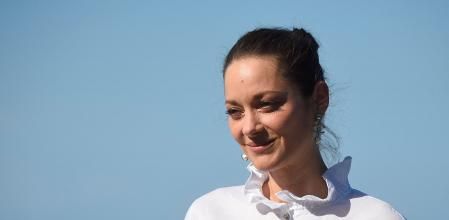 French actress Marion Cotillard poses during the 69th San Sebastian Film Festival in the northern Spanish Basque city of San Sebastian on September 17, 2021. (Photo by ANDER GILLENEA / AFP)
