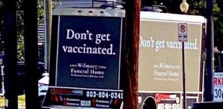 La salvaje campaña de una funeraria para concienciar a la población: “No te vacunes”