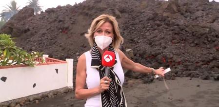 Susanna Griso, en una conexión desde la lengua de lava del volcán de La Palma