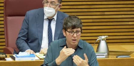 La portavoz de Podem, Pilar Lima, durante su intervención en el Parlamento valenciano.