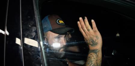 Anabel Pantoja e Isa Pantoja entrando en la finca Cantora