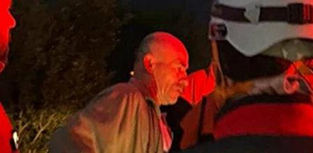 Un hombre se une a una búsqueda en un bosque y después se da cuenta de que él es el desaparecido