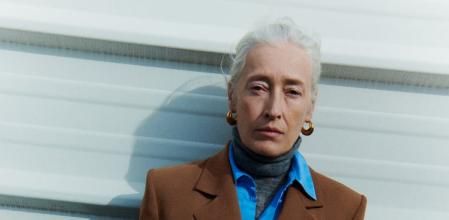 Marie Sophie Wilson en la campaña 'Timeless' de Zara