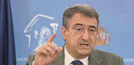 El portavoz del PNV en el Congreso de los Diputados, Aitor Esteban, ofrece una rueda de prensa, a 13 de septiembre de 2021, en Madrid (España). Durante su intervención, Esteban ha hecho referencia a la necesidad de atajar medidas para bajar el precio de la luz, que ayer alcanzó su mayor precio histórico un domingo. 13 SEPTIEMBRE 2021;AITOR ESTEBAN;RUEDA DE PRENSA;CONGRESO;DIPUTADOS Eduardo Parra / Europa Press 13/09/2021