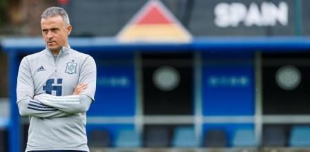 MILÁN, 08/10/2021.-El seleccionador Luis Enrique, durante el entrenamiento que la selección española ha realizado en las instalaciones de Interello, donde preparó la final de la Liga de Naciones que le enfrentará a Francia el domingo en San Siro.- EFE/Pablo García/RFEF/SOLO USO EDITORIAL. SOLO DISPONIBLE PARA ILUSTRAR LA NOTICIA QUE ACOMPAÑA. CRÉDITO OBLIGATORIO