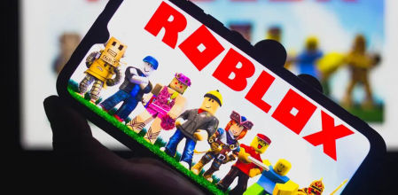 Roblox está disponible en dispositivos móviles iOS, Android y Amazon Fire OS