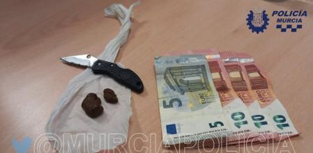 Las redes se ríen de la Policía de Murcia por jactarse de dos pobres intervenciones antidroga