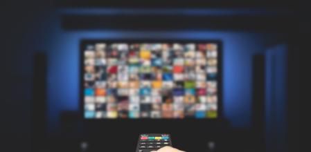 Eligiendo contenido en la TV