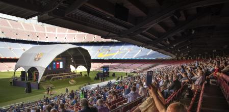 Barcelona- Asamnblea de compromisarios del Barça junta ejecutiva y presidente-ambiente de socios -Foto Ana Jimenez