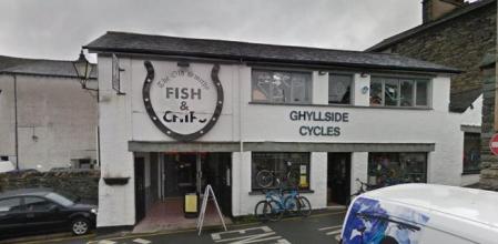 Un cocinero responde salvajemente a una crítica y ahora le dejan malas reseñas para que conteste