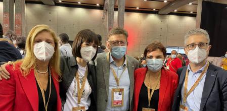 Ximo Puig con los socialistas valencianos que son miembros de la Ejecutiva Federal