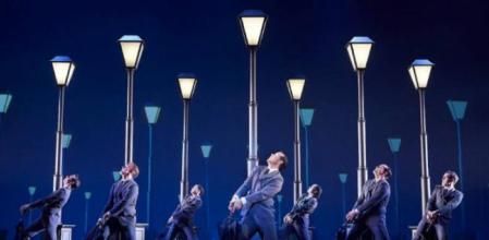 Una imagen de ?Cantando bajo la lluvia' en el Tívoli