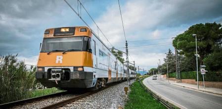 Como en 1875. La línea de Barcelona a Puigcerdà es de vía única a partir de Montcada i Reixac, con lo que es inviable un servicio rápido y eficaz  Llibert Teixidó