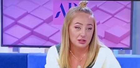 Rocío Flores se derrumba en directo al hablar de la separación de su padre y Olga