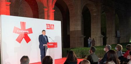 El secretario general del PSPV, XimoPuig, presenta la ponencia del PSPV.