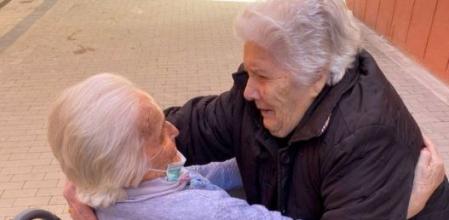 El momento en el que ambas se volvían a ver las caras