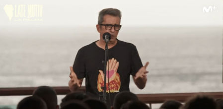 Andreu Buenafuente, durante su monólogo de 'Late motiv' en La Palma
