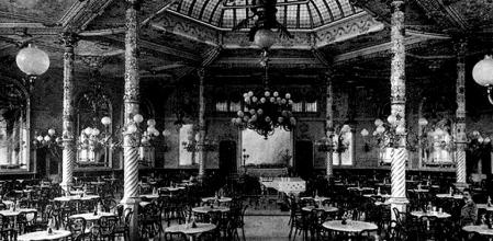 Interior del Gran Café Colón.