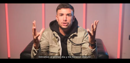 Un concursante de ‘Amor con fianza’ hace spoilers y arremete contra Netflix en su último hit musical