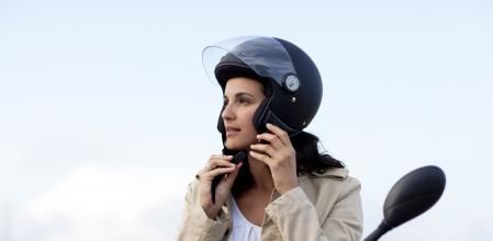 El seguro de moto de responsabilidad civil es el obligatorio y el más básico y económico que hay