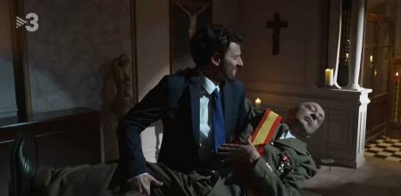 ‘Polònia’ parodia a Pablo Casado y lo pone a bailar con Franco al ritmo de C. Tangana