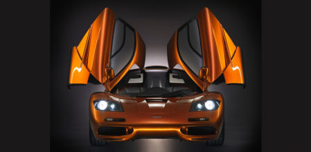 La apertura de las puertas del F1 era tipo alas de mariposa&nbsp;