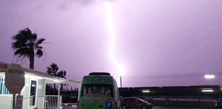 Noche de rayos en Torrellano y Elche.