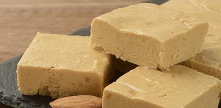 Los turrones blandos, como el de Jijona, son muy populares en Navidad